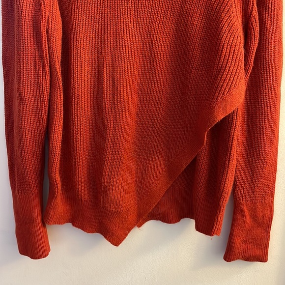 Banana Republic womens Burned Orange Sweater in Size Large - Picture 2 of 6